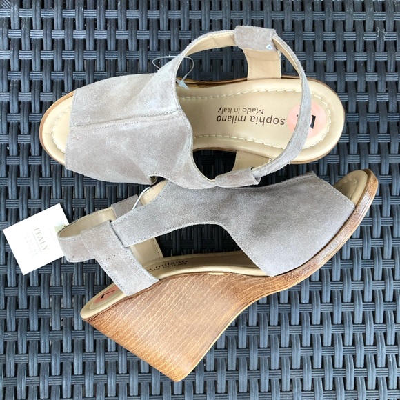 Sofia Milano | Suede Wedge Sandals 💗💗 - Picture 1 of 12